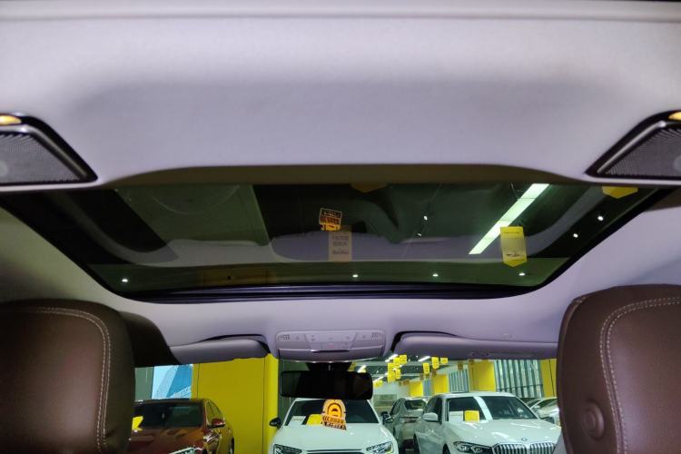 Used Mercedes-Benz E-Class 2023 Updated E 300 L Fashion Edition Headliner