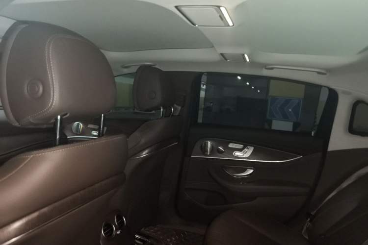 Used Mercedes-Benz E-Class 2023 E 300 L Luxury Model Headliner