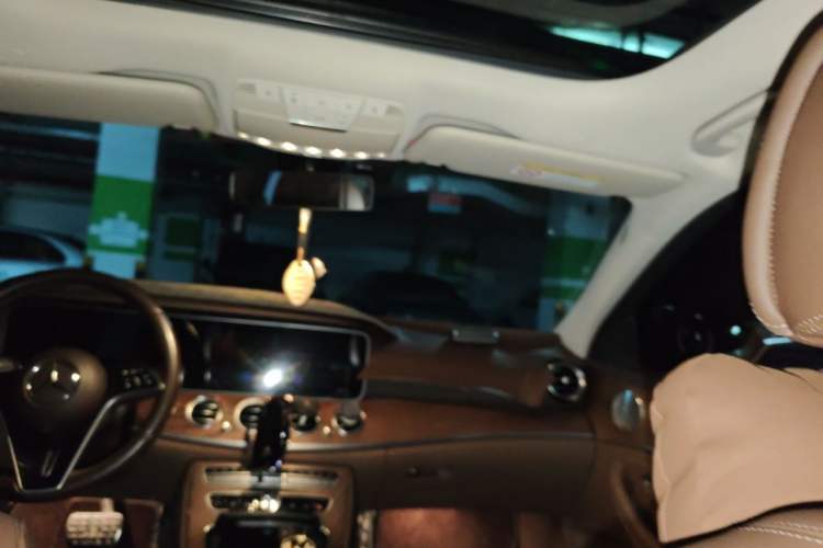 Used Mercedes-Benz E-Class 2023 Updated E 300 L Luxury Edition Headliner