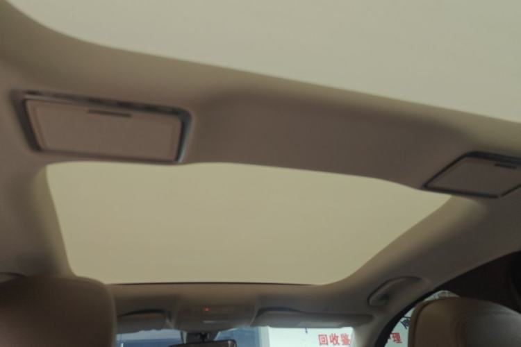 Used Mercedes-Benz E-Class 2023 Facelift E 260 L Headliner