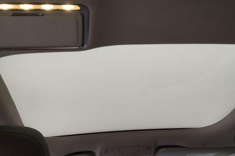 Used Mercedes-Benz E-Class 2023 E 300 L Luxury Model Headliner