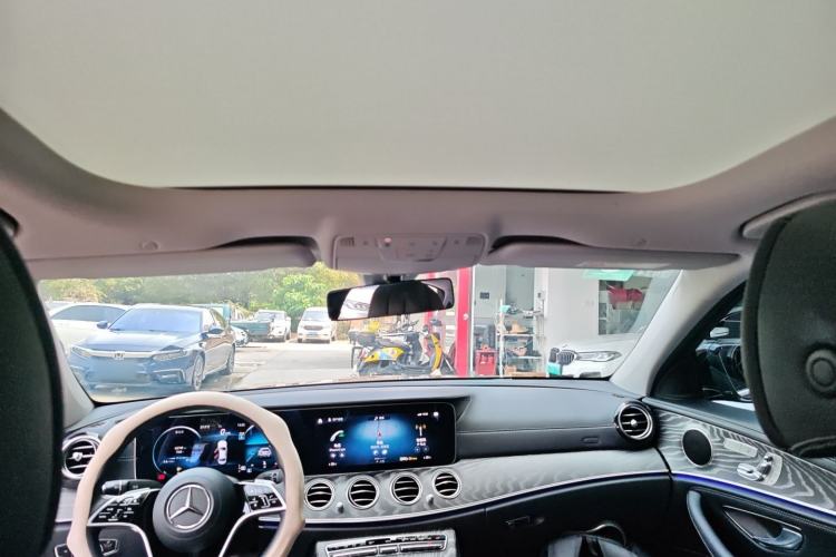 Used Mercedes-Benz E-Class 2023 E 300 L Stylish Model Headliner