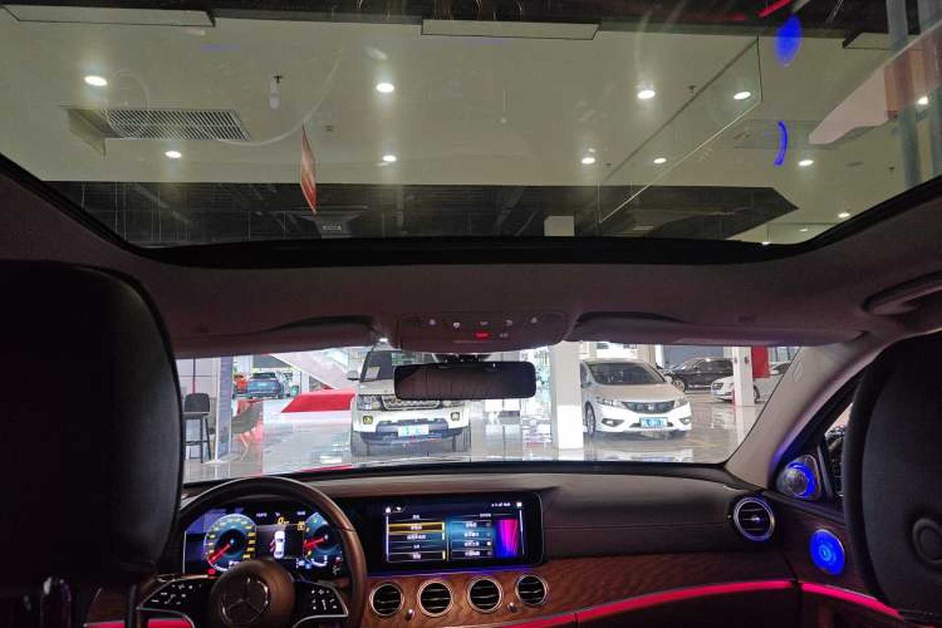 Used Mercedes-Benz E-Class 2023 Updated E 300 L Luxury Edition Headliner