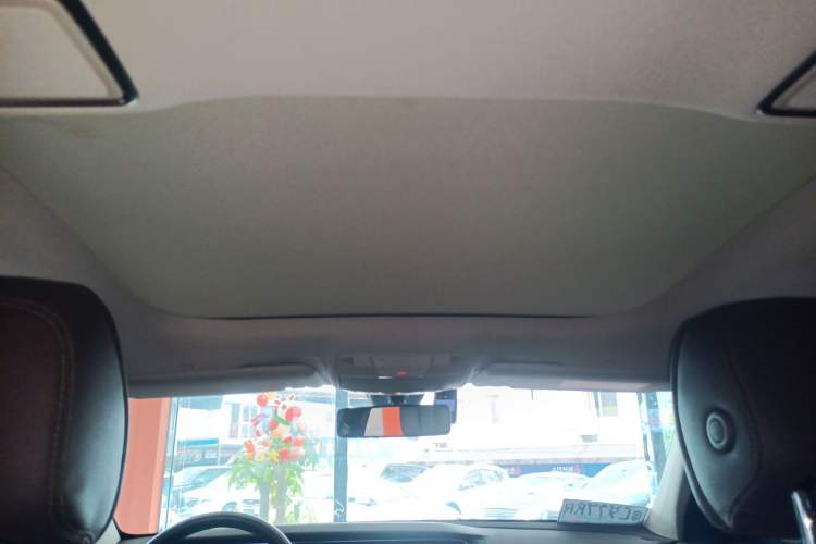 Used Mercedes-Benz E-Class 2023 Updated E 300 L Luxury Edition Headliner