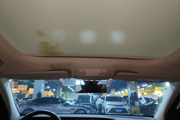 Used Mercedes-Benz E-Class 2023 Updated E 300 L Luxury Edition Headliner