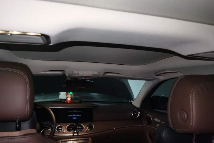 Used Mercedes-Benz E-Class 2023 E 300 L Stylish Model Headliner