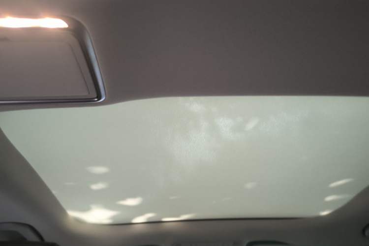 Used Mercedes-Benz E-Class 2023 Updated E 300 L Luxury Edition Headliner