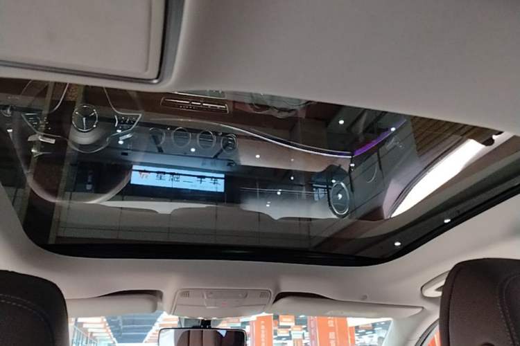 Used Mercedes-Benz E-Class 2023 E 260 L Headliner