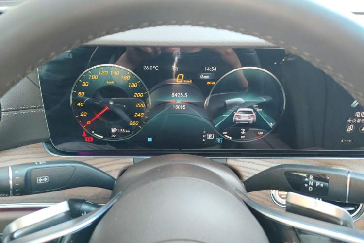 Used Mercedes-Benz E-Class 2023 Updated E 300 L Luxury Edition Instrument Cluster