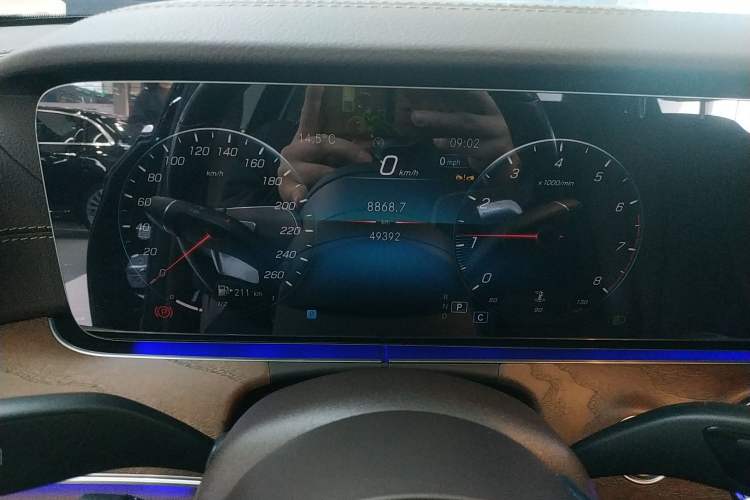 Used Mercedes-Benz E-Class 2023 Updated E 300 L Fashion Edition Instrument Cluster