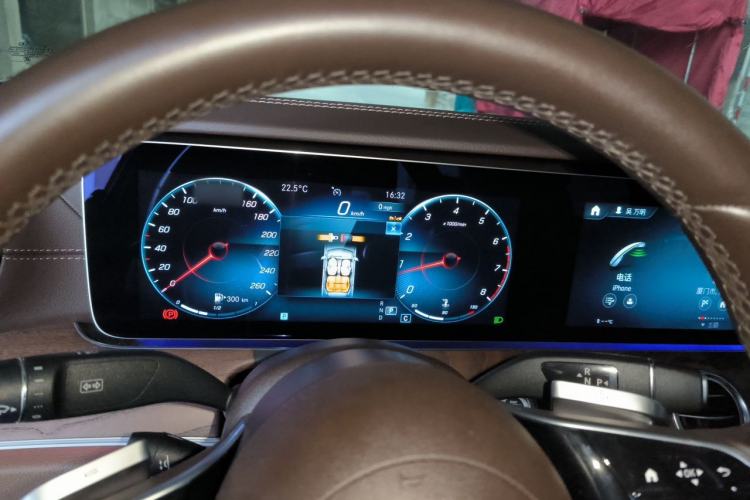 Used Mercedes-Benz E-Class 2023 Updated E 300 L Fashion Edition Instrument Cluster