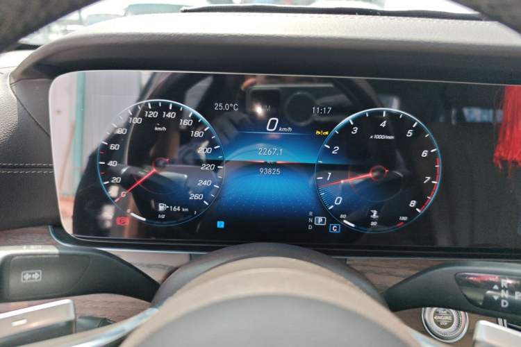 Used Mercedes-Benz E-Class 2023 Updated E 300 L Fashion Edition Instrument Cluster