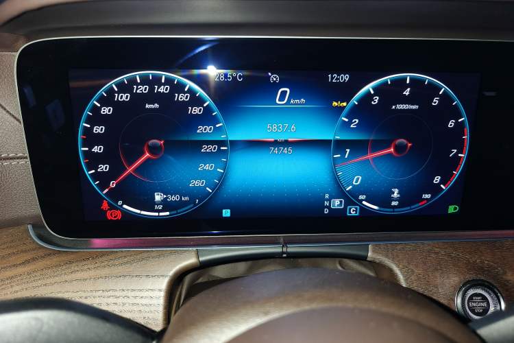Used Mercedes-Benz E-Class 2023 E 300 L Luxury Model Instrument Cluster