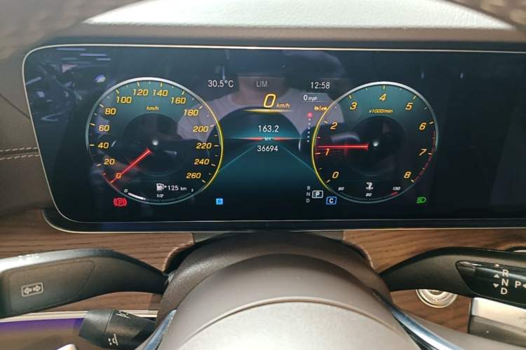 Used Mercedes-Benz E-Class 2023 Updated E 300 L Fashion Edition Instrument Cluster