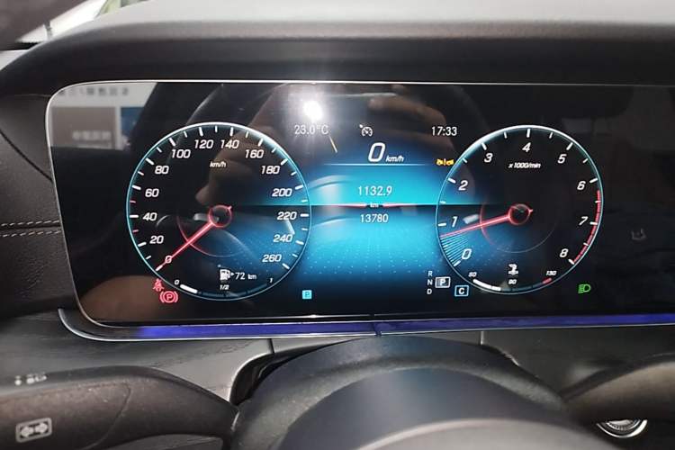 Used Mercedes-Benz E-Class 2023 Restyled E 300 L Sport Luxury Edition Instrument Cluster