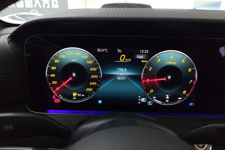 Used Mercedes-Benz E-Class 2023 Restyled E 300 L Sporty and Stylish Edition Instrument Cluster