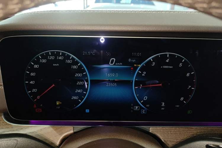 Used Mercedes-Benz E-Class 2023 Updated E 300 L Fashion Edition Instrument Cluster