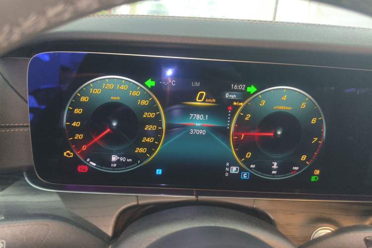 Used Mercedes-Benz E-Class 2023 Restyled E 300 L Sporty and Stylish Edition Instrument Cluster