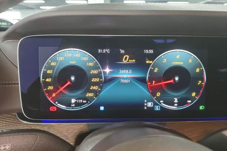 Used Mercedes-Benz E-Class 2023 Updated E 300 L Luxury Edition Instrument Cluster