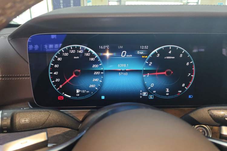 Used Mercedes-Benz E-Class 2023 Facelift E 260 L Instrument Cluster