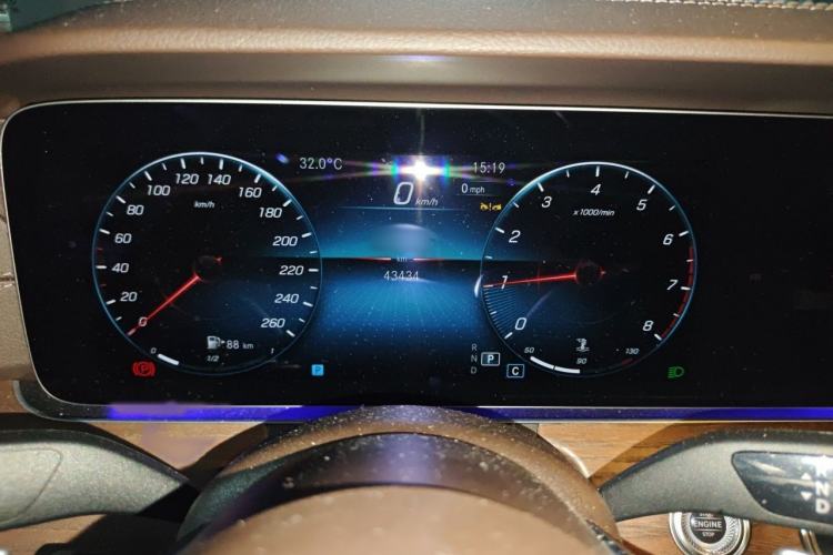Used Mercedes-Benz E-Class 2023 Updated E 300 L Fashion Edition Instrument Cluster