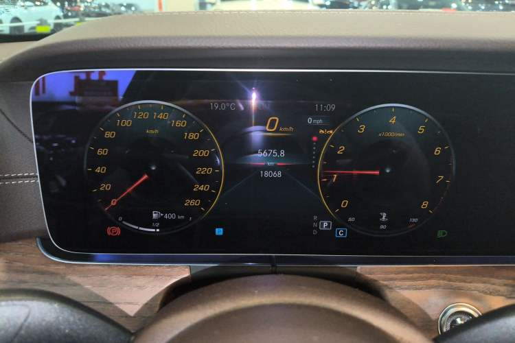 Used Mercedes-Benz E-Class 2023 Facelift E 260 L Instrument Cluster