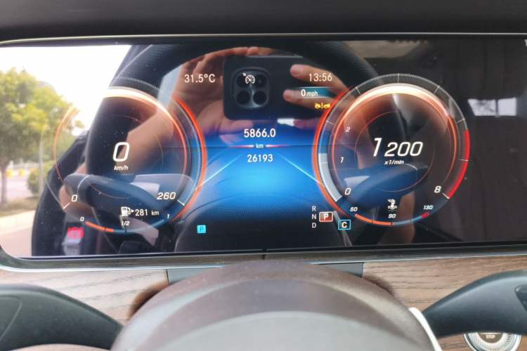 Used Mercedes-Benz E-Class 2023 Updated E 300 L Fashion Edition Instrument Cluster