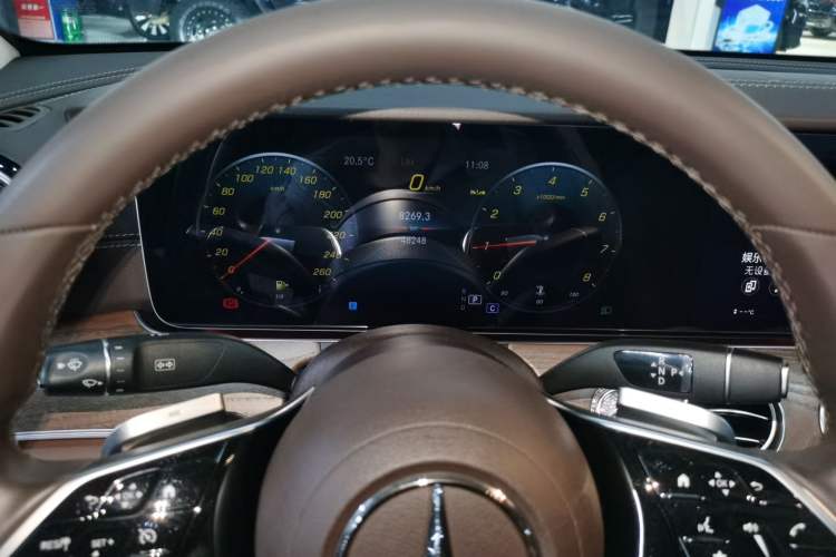Used Mercedes-Benz E-Class 2023 Updated E 300 L Luxury Edition Instrument Cluster