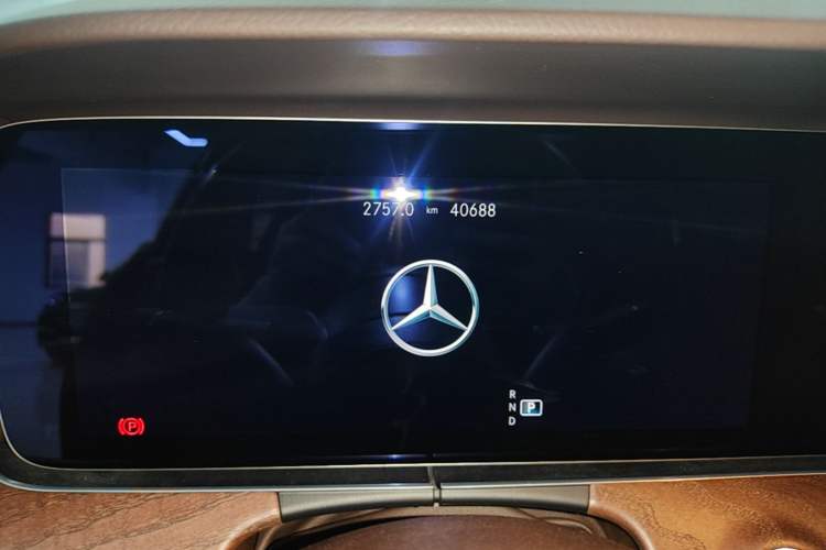 Used Mercedes-Benz E-Class 2023 E 260 L Instrument Cluster