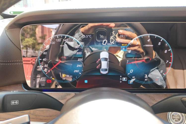 Used Mercedes-Benz E-Class 2023 Facelift E 260 L Instrument Cluster