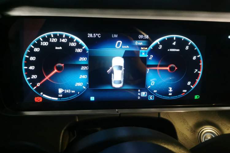 Used Mercedes-Benz E-Class 2023 Restyled E 260 Fashion Sport Edition Instrument Cluster