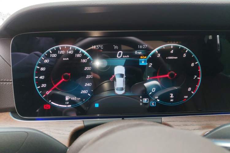 Used Mercedes-Benz E-Class 2023 Updated E 300 L Fashion Edition Instrument Cluster