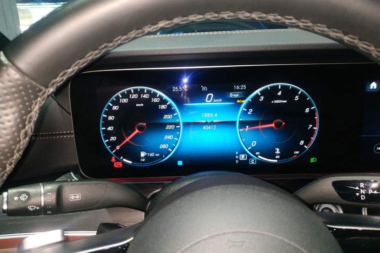 Used Mercedes-Benz E-Class 2023 Restyled E 300 L Sport Luxury Edition Instrument Cluster