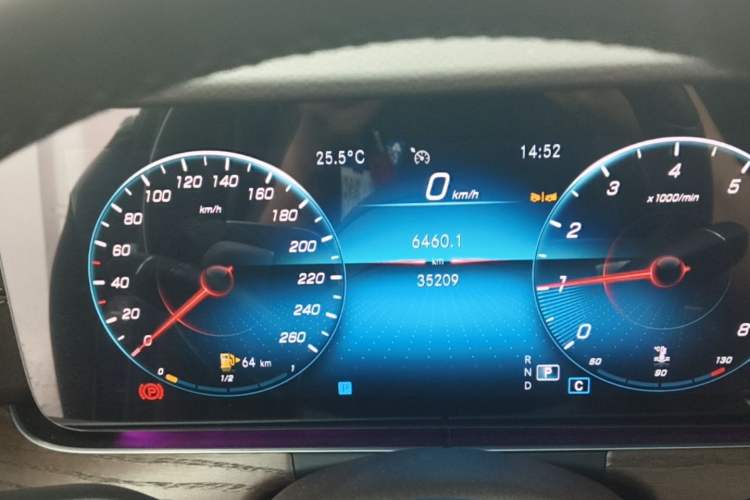 Used Mercedes-Benz E-Class 2023 Updated E 300 L Fashion Edition Instrument Cluster