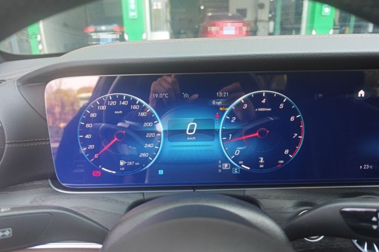 Used Mercedes-Benz E-Class 2023 Restyled E 300 L Sport Luxury Edition Instrument Cluster