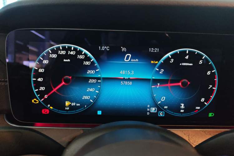 Used Mercedes-Benz E-Class 2023 Updated E 300 L Fashion Edition Instrument Cluster