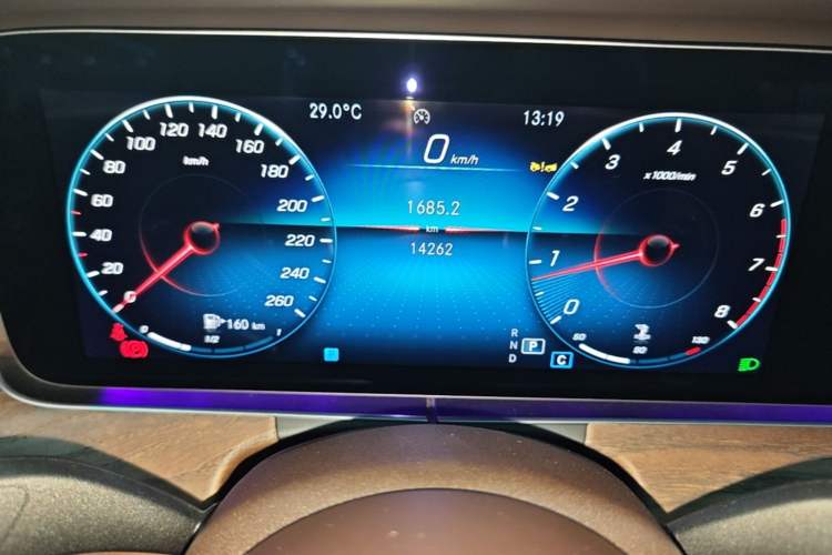 Used Mercedes-Benz E-Class 2023 Updated E 300 L Fashion Edition Instrument Cluster