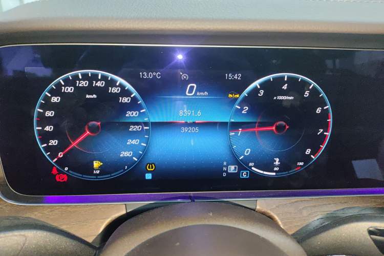 Used Mercedes-Benz E-Class 2023 Updated E 300 L Fashion Edition Instrument Cluster