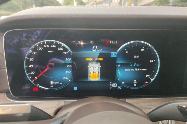 Used Mercedes-Benz E-Class 2023 Updated E 300 L Fashion Edition Instrument Cluster