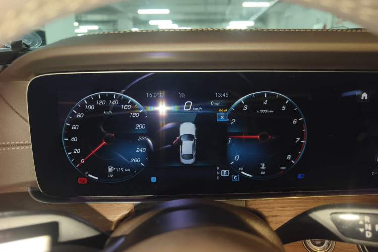 Used Mercedes-Benz E-Class 2023 Updated E 300 L Fashion Edition Instrument Cluster