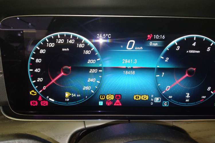 Used Mercedes-Benz E-Class 2023 Restyled E 300 L Sport Luxury Edition Instrument Cluster