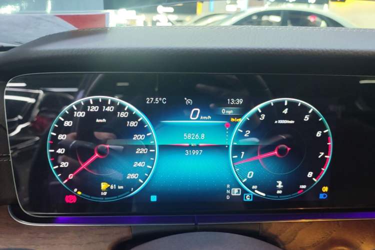 Used Mercedes-Benz E-Class 2023 Updated E 300 L Fashion Edition Instrument Cluster