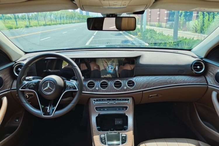 Used Mercedes-Benz E-Class 2023 E 300 L Stylish Model Interior 1