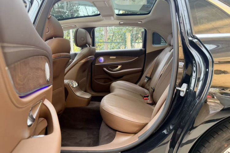 Used Mercedes-Benz E-Class 2023 E 300 L Stylish Model Interior 1