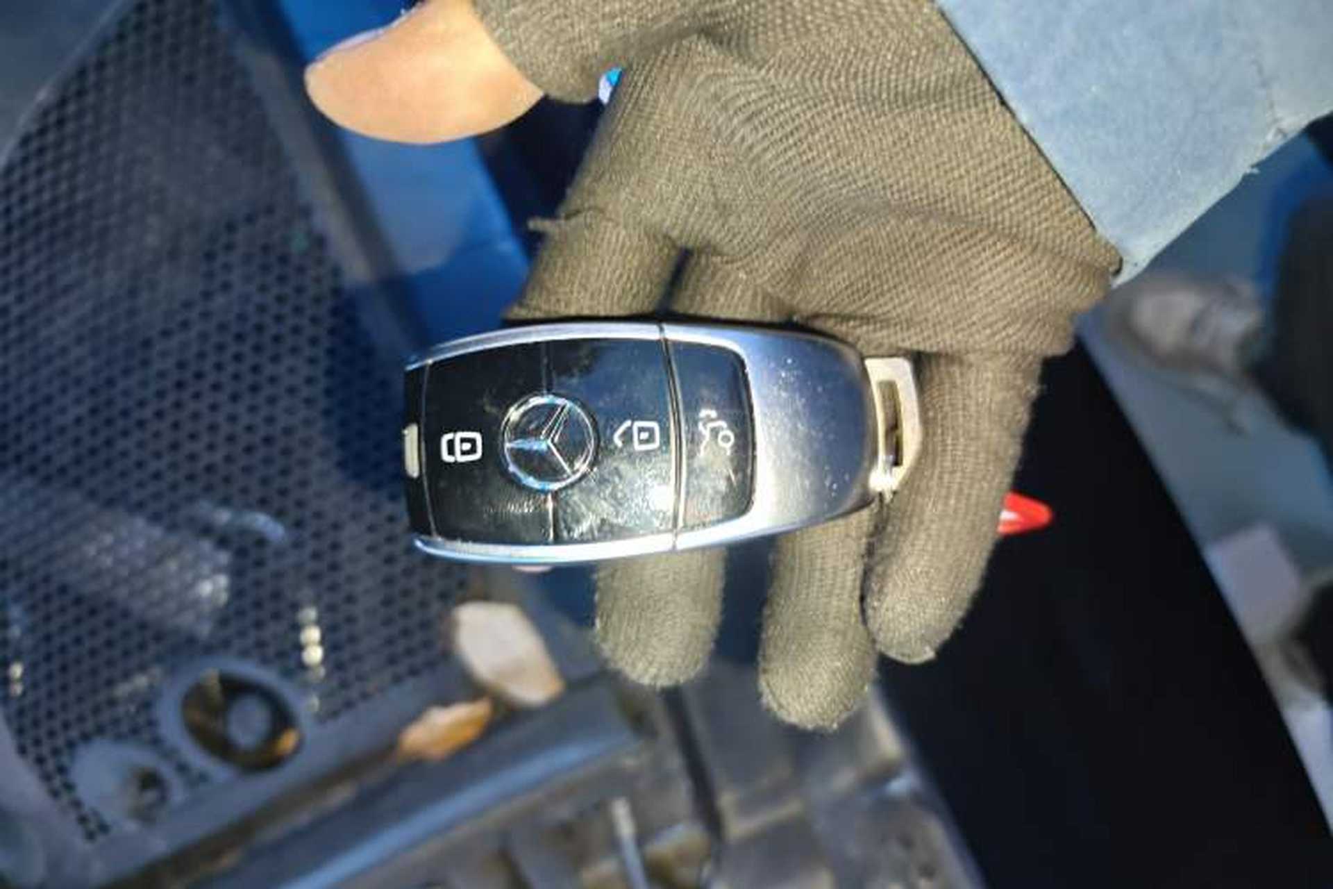 Used Mercedes-Benz E-Class 2023 Updated E 300 L Fashion Edition Interior 1