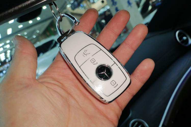 Used Mercedes-Benz E-Class 2023 Restyled E 300 L Sport Luxury Edition Interior 1