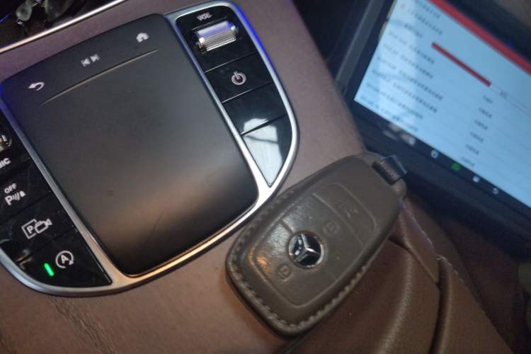 Used Mercedes-Benz E-Class 2023 E 300 L Stylish Model Interior 1