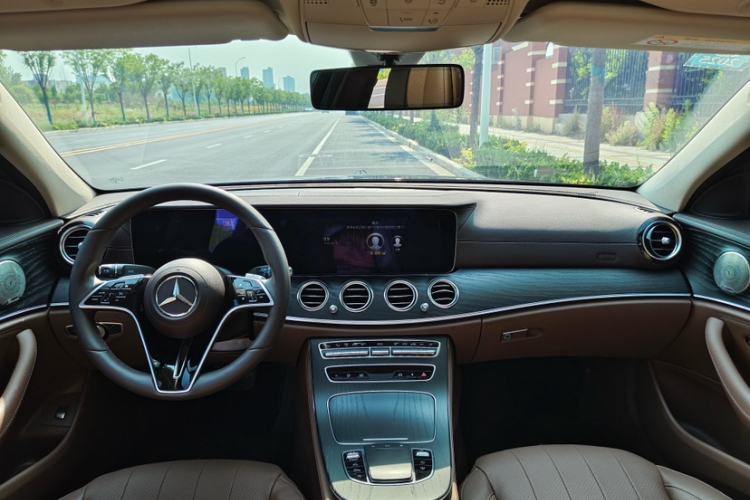 Used Mercedes-Benz E-Class 2023 E 300 L Luxury Model Interior 1