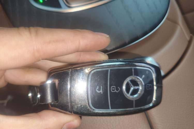 Used Mercedes-Benz E-Class 2023 Restyled E 300 L Sporty and Stylish Edition Interior 1