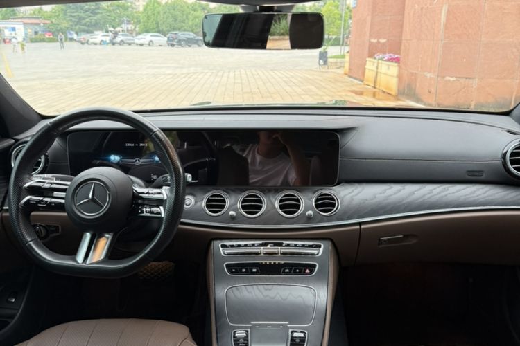 Used Mercedes-Benz E-Class 2023 Restyled E 260 Fashion Sport Edition Interior 1